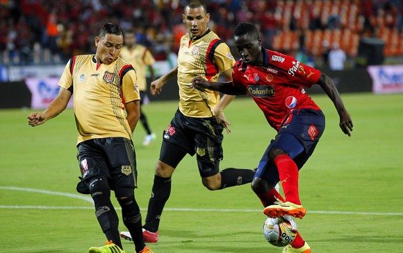 Germán Cano, con su doblete, volvió a la punta de artillero de la Liga Postobón-2 con 13 tantos y acumula 51 con Independiente Medellín. FOTO HENRY AGUDELO