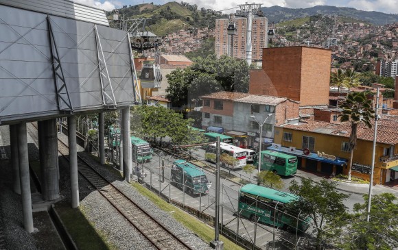 Las rutas de la estación San Javier, occidente de Medellín, serán una de las que tendrá pago con cívica. FOTO ROBINSON SÁENZ