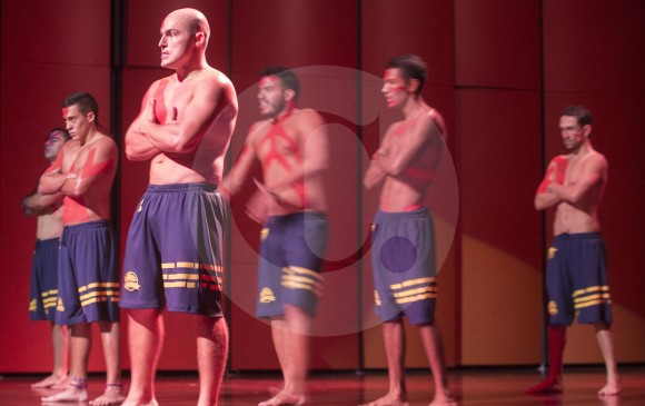 El equipo sub-23 realizó la coreografía de guerreros en la que combinaron danza, expresión corporal y canto.