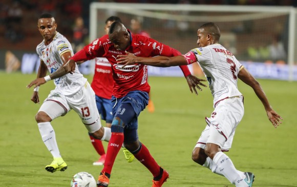 Medellín igualó 2-2 con club pijao, y deberá buscar su cupo a la final el domingo en el estadio Manuel Murillo Toro. FOTO ROBINSON SÁENZ