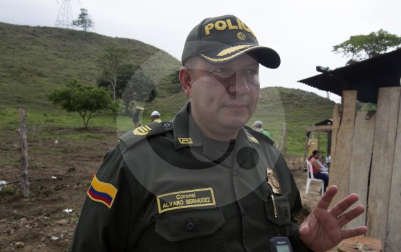 El coronel Álvaro Bermúdez dice estar comprometido con la seguridad de los reclamantes de Urabá. FOTO Manuel Saldarriaga