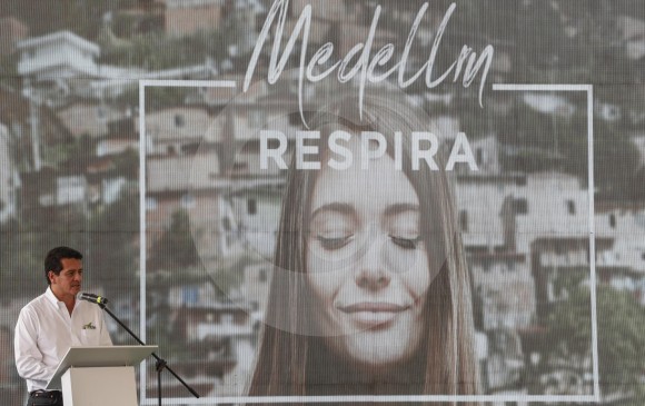 El plan piloto de entregar combustibles más limpios en Medellín comenzó en marzo de este año. Ahora, la iniciativa, dijo Ecopetrol, se replicará en otras capitales del país. FOTO RóBINSON Sáenz