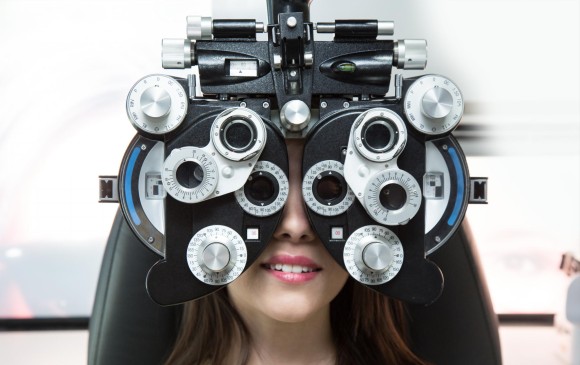 No basta con tener gafas. A veces hay que cambiarlas. Visitar al oftalmólogo debe de ser, además, parte de la rutina de salud de cada persona. FOTO Cortesía