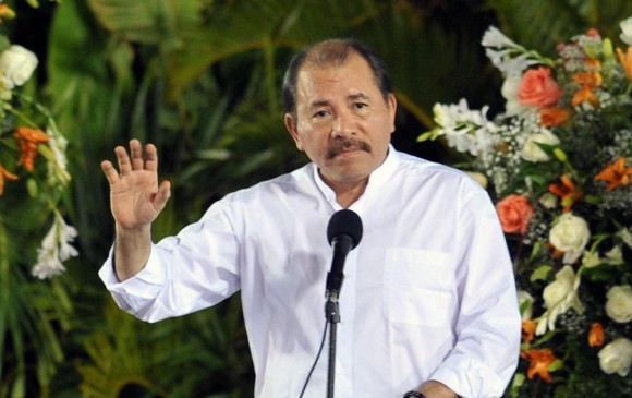 Daniel Ortega, presidente de Nicaragua con 11 años en el poder (foto), ha cerrado emisoras por sus protestar decisiones. FOTO AFP