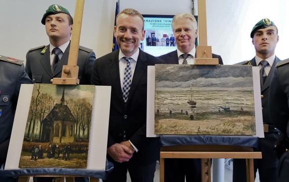 Las pinturas habían sido robadas de un museo en Amsterdam en el 2002. FOTO AP