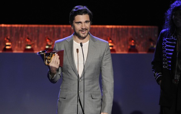 Juanes ganó Mejor álbum rock por Loco de amor. FOTO AP