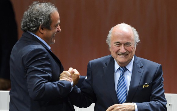 Michel Platini se convirtió en uno de los principales opositores al quinto mandato de Blatter. FOTO AFP
