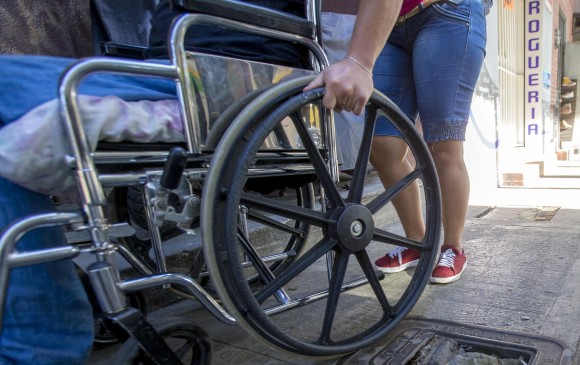 ¿Se puede vivir en Medellín en silla de ruedas?