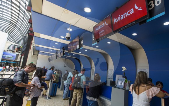 Atención al público de Avianca en el aeropuerto José María Córdova de Rionegro. FOTO JULIO CÉSAR HERRERA