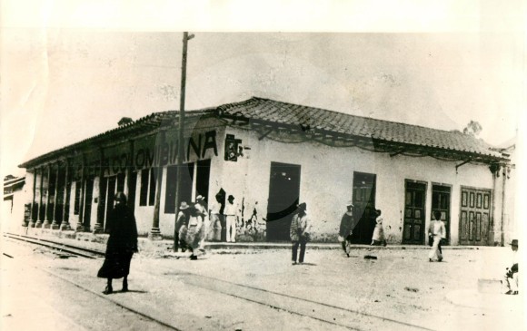 Locería Colombiana fue fundada en agosto de 1881. Su única planta, en Caldas (Antioquia), emplea a más de 1.200 personas. FOTOs Archivo El Colombiano