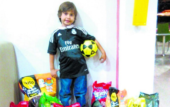 Sebastián López Soler, de 6 años, se volvió famoso en redes sociales por un peculiar pedido para su cumpleaños. FOTO CORTESÍA
