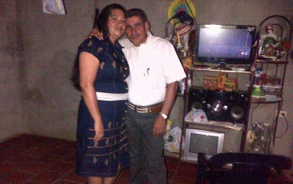 A Henry Pérez lo han buscado su esposa (foto) y familiares desde el 26 de enero cuando desapareció de su parcela. FOTO cortesía 