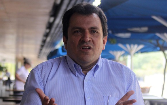 Alonso Salazar anunció su candidatura a las elecciones de 2015. FOTO JULIO CÉSAR HERRERA
