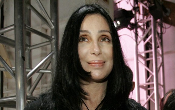 Aquí Cher con 60 años. A sus 70 seguirá en los escenarios. FOTO Reuters