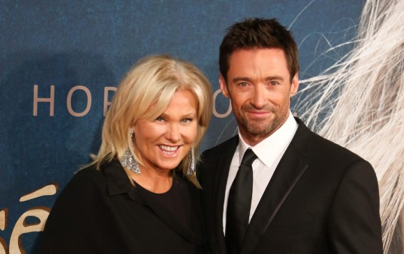 El actor Hugh Jackman tiene 48 años, su esposa Deborra-Lee Furness 61. Foto SSTOCK