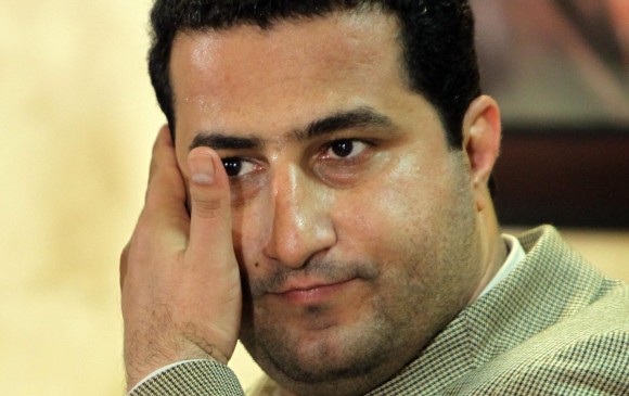 Amirí fue recibido como héroe nacional en el aeropuerto Imam Jomeiní de Teherán, pero encarcelado poco después. FOTO afp