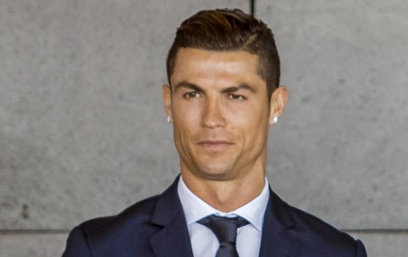 Cristiano Ronaldo es uno de los jugadores que ha sido denunciado por evadir impuestos. FOTO EFE