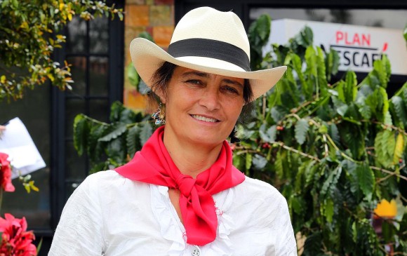 Rosa Inés Restrepo logró aumentar la producción de su predio un 44 %, gracias al programa de apoyo al caficultor. FOTO Nescafé
