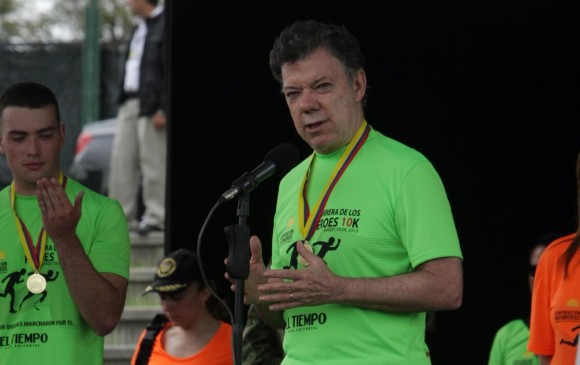 Los abucheos impidieron la intervención de Juan Manuel Santos. FOTO COLPRENSA