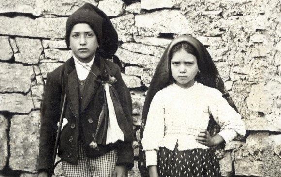 Francisco y Jacinta murieron cuando eran niños. FOTOS cortesía santuario de Fátima y Sstock