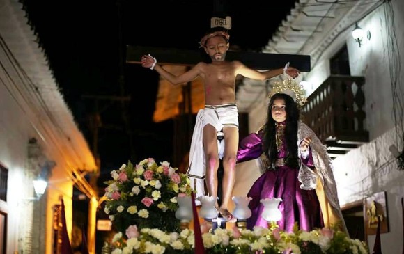 Imagen de la procesión nocturna del viernes de la Semana Santica del año pasado. FOTO Cortesía