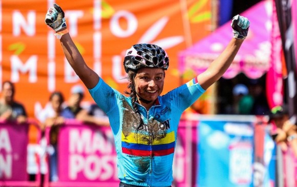 Leidy Mera recibió una sutura de cinco puntos en su mejilla. Demostró la fortaleza que ha convertido a los colombianos en protagonistas en las modalidades del ciclismo. FOTO cortesía Fedeciclismo EG