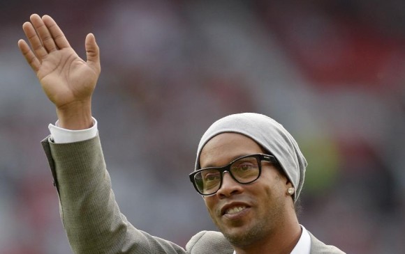 Ronaldinho Gaúcho cumple este miércoles 38 años y, tras su retiro, incursionará por primera vez en política. FOTO: tOMADA DE FACEBOOK RONALDINHO