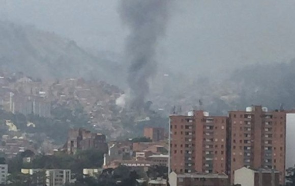 Incendio en el barrio Olaya Herrera. FOTO Cortesía Juan Miguel Henao