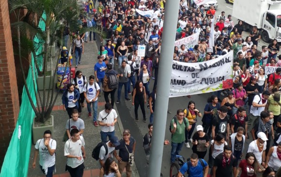 Los manifestantes se reunirán en la Alpujarra para finalizar la marcha. Cortesía: Juan Fernando Alzate de la Hoz