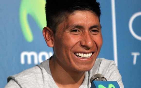 Nairo Quintana se mostró feliz en la rueda de prensa en Bogotá. FOTO colprensa
