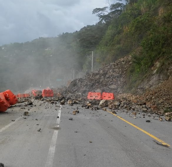 Sitio del deslizamiento en La Potrera, vía Medellín-Santa Fe de Antioquia.Foto Devimar