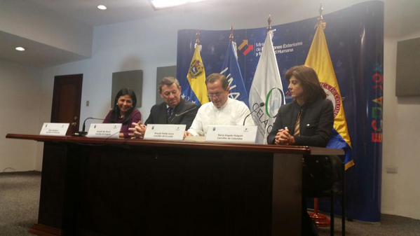 En la cita de Holguín y de Rodríguez también participó el canciller uruguayo, Rodolfo Nin Novoa, al ejercer la presidencia temporal de Unasur. FOTO Cancillería Colombiana