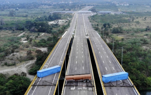 Frontera de Colombia y Venezuela bloqueada por el régimen de Maduro. FOTO: AFP