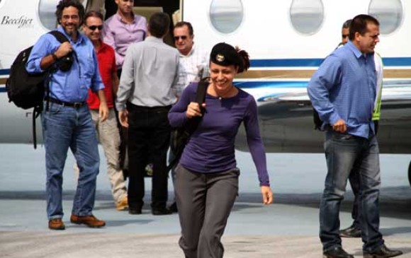 En la foto la holandesa Tanja Nijmeijer, miembro de las Farc, llegando a Cuba. FOTO ARCHIVO COLPRENSA 