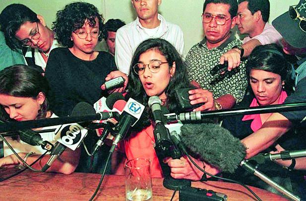 En 1998, Zoilamérica Narváez, hijastra de Ortega, entonces diputado, lo denunció por abuso sexual.