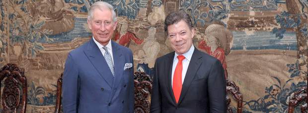 Santos no descarta dialogar con las Farc siempre y cuando demuestren "buena fe" | Cortesía Presidencia | El príncipe Carlos recibió al presidente Santos este martes.