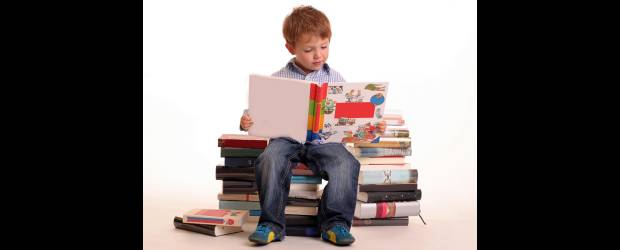 Propósito 2011: leer mucho más | Shutterstock | En este año que se acaba tal vez se perdió de muchas historias que hay en los libros. Déjese asombrar por ellos en este 2011. Elija la temática que más le interese y pase el tiempo libre en compañía de un buen libro. Propósito 2011: leer mucho más | Shutterstock | En este año que se acaba tal vez se perdió de muchas historias que hay en los libros. Déjese asombrar por ellos en este 2011. Elija la temática que más le interese y pase el tiempo libre en compañía de un buen libro.