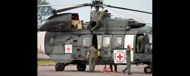 Analistas dudan de error de los pilotos | Reuters | El Gobierno acusó a las Farc de entregar falsas coordenadas a la misión humanitaria coordinada por el Comité Internacional de la Cruz Roja (CICR), el pasado domingo, que iba a recoger a dos uniformados secuestrados.