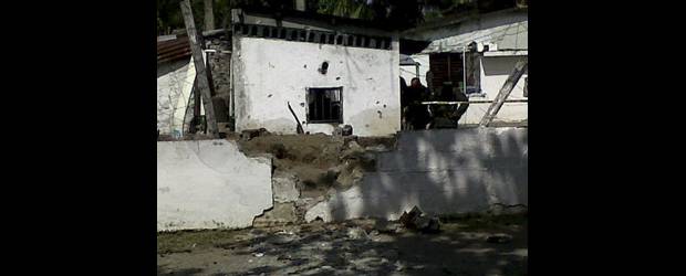 Farc asesinaron a tres personas en Mutatá | Cortesía | Un artefacto explosivo fue lanzado contra la estación de Policía de Acandí (Chocó) ayer a las 3:30 a.m. (foto). Autoridades dicen desconocer los autores, aunque otras versiones señalan a "los Urabeños" como los responsables.
