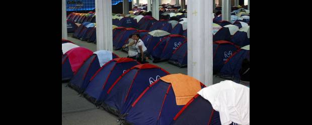Seis noches para no dormir | Germán Enciso, Colprensa - Bogotá | Así luce uno de los tres campamentos que alojan 3.000 campuseros. Aunque las carpas son para pasar la noche, en Campus Party se duerme poco.