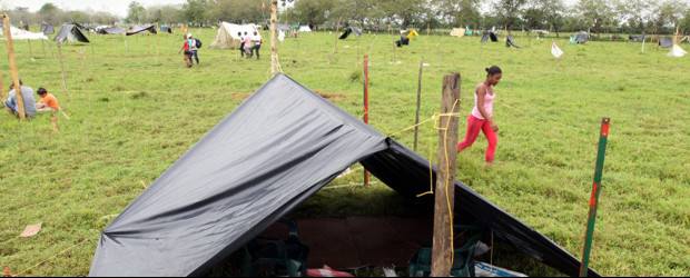 Tensa situación en Chigorodó por desalojo de predios ocupados | Julio César Herrera | Los campesinos que ocuparon los terrenos privados exigen soluciones de vivienda a las autoridades.