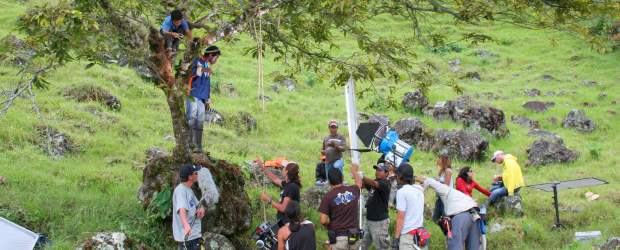 Al cine colombiano le salió acné | Cortesía El Bus Producciones | Detrás de cámaras de la película Los colores de la montaña, rodada en las afueras del municipio antioqueño de Jardín. Su estreno será durante el próximo Festival Internacional de Cine de Cartagena.