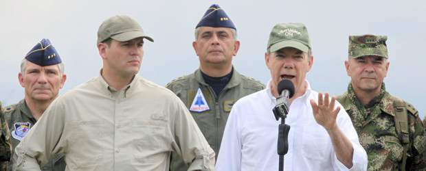 Con la caída de "Cano" cambiará nuestra historia para bien: Santos | AP | El presidente Juan Manuel Santos dijo este sábado que la estrategia principal fue "sacar a las Farc de las madrigueras".