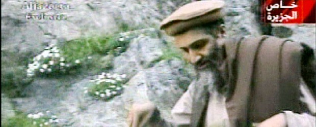 Bin Laden, un magnate entrenado por la CIA | Archivo | A partir de 1980, Osama Bin Laden comienza un proceso de reclutamiento de guerrillas. El objetivo era atraer voluntarios islamistas de diferentes países, para defender a Afganistán de la ocupación soviética. Desde 1986, Osama participa personalmente en los combates.