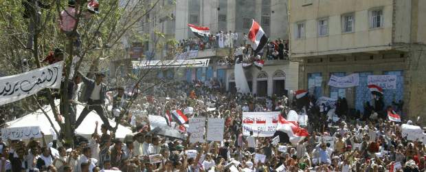 Yemen, Bahréin, Libia, Jordania e Irán continúan en medio de protestas | Reuters | Miles de manifestantes piden la renuncia del presidente Ali Abdalá Saleh.