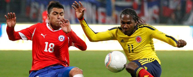 En La Haya, Colombia no pudo con Chile | Reuters | Hugo Rodallega, del Wigan de Inglaterra, no contó con puntería este martes para vulnerar el arco chileno.
