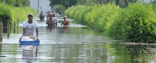 Fenómeno de La Niña afectará a Colombia en diciembre | Las lluvias tienen de nuevo en alerta naranja al país.