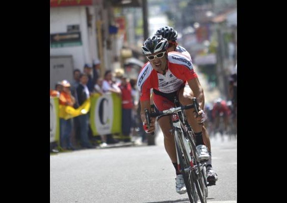 Cortes&#237;a Jhon Jairo Garc&#237;a O. - Las celebraciones en la primera y segunda etapa de la ruta del Cl&#225;sico EL COLOMBIANO-Indeportes Antioquia.