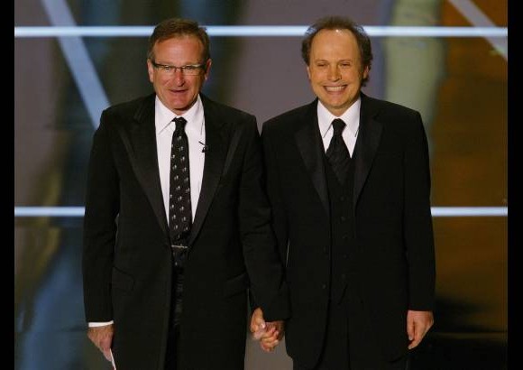 AFP - Con Billy Cristal tuvo una gran amistad. Ambos presentaron los premios Oscar. 2004