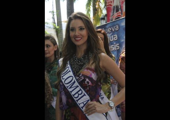 COLPRENSA - Daniella entregar&#225; la corona, por primera vez en la historia de nuestro pa&#237;s, un mes antes de participar en Miss Universo, que tendr&#225; su versi&#243;n 61 el pr&#243;ximo 19 de diciembre, en Las Vegas, Estados Unidos.
